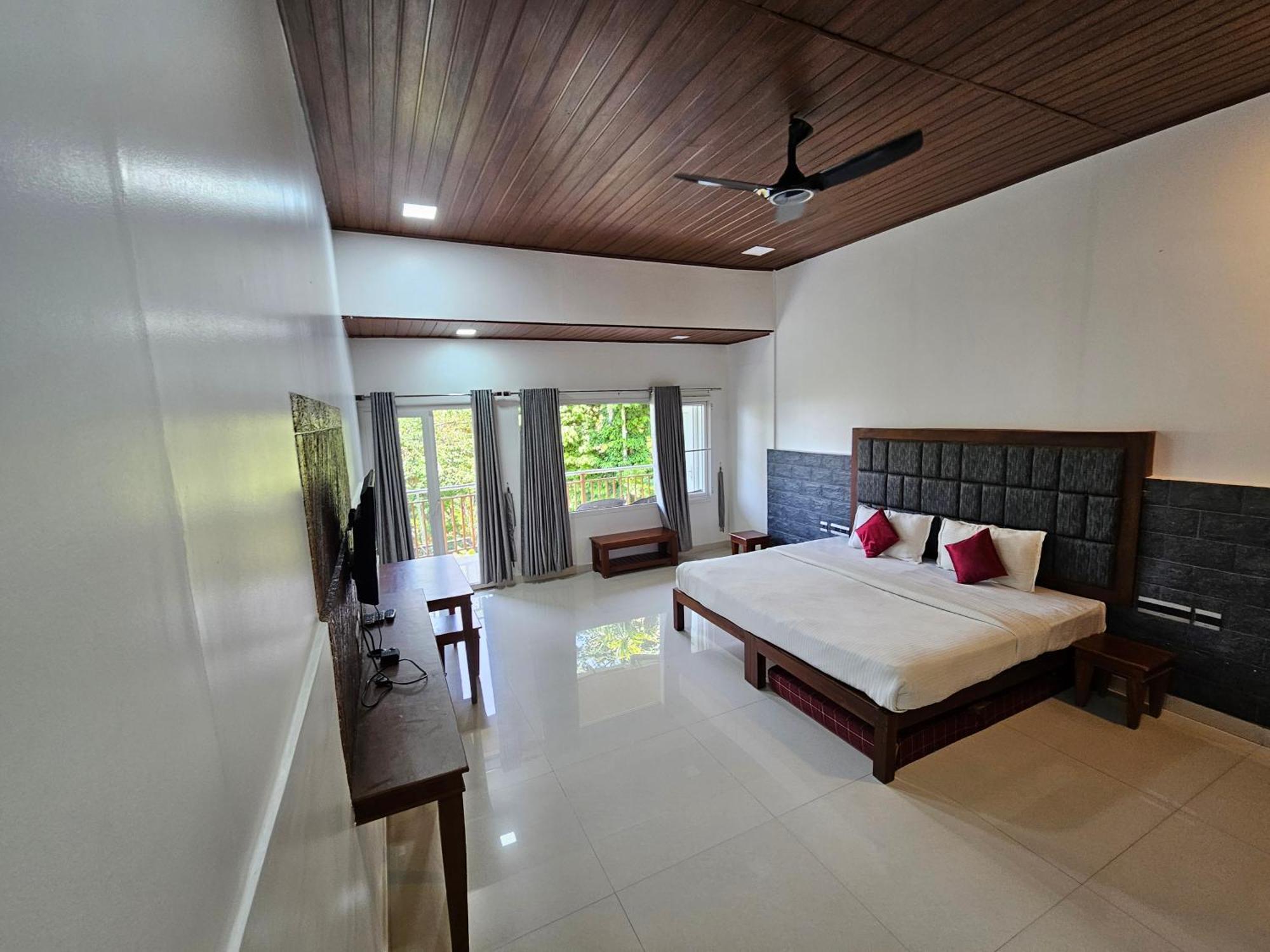 Misty Bush Munnar Bed & Breakfast エクステリア 写真