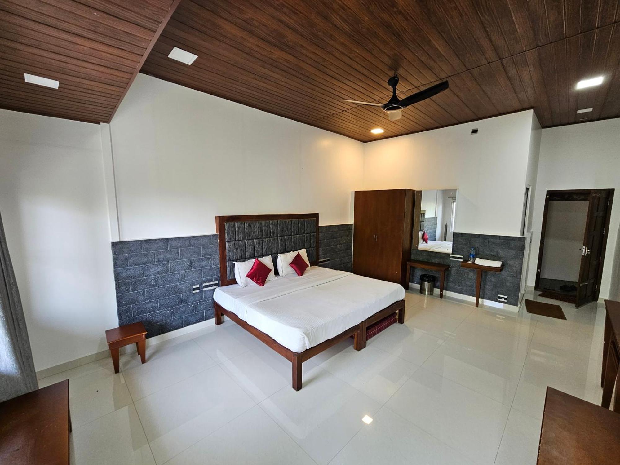 Misty Bush Munnar Bed & Breakfast エクステリア 写真